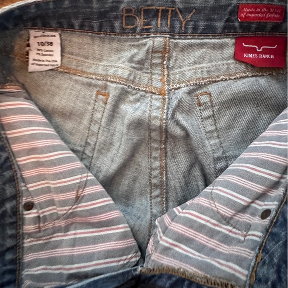 Kimes Ranch Betty Jeans 10 - Picture 3 of 3